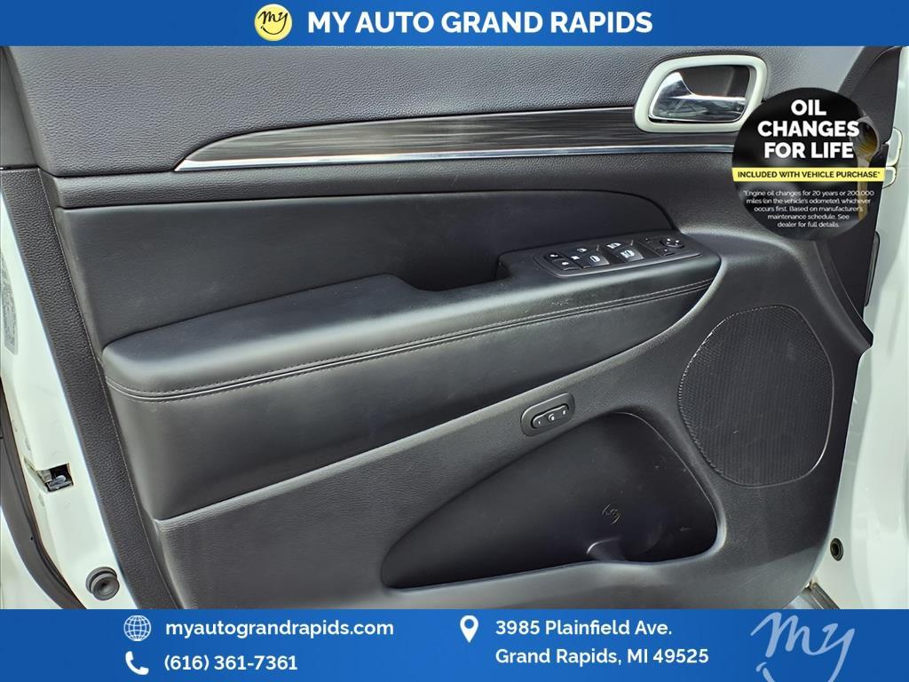 used 2022 Jeep Grand Cherokee WK car, priced at $28,182
