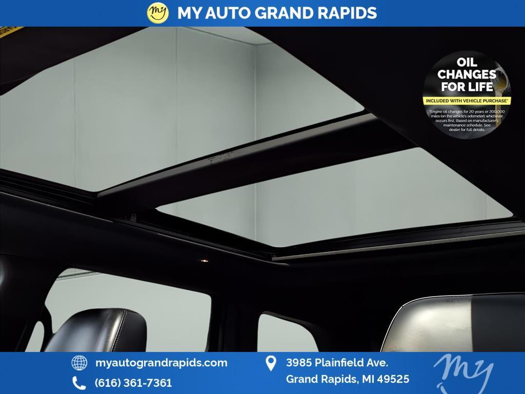 used 2022 Jeep Grand Cherokee WK car, priced at $28,182