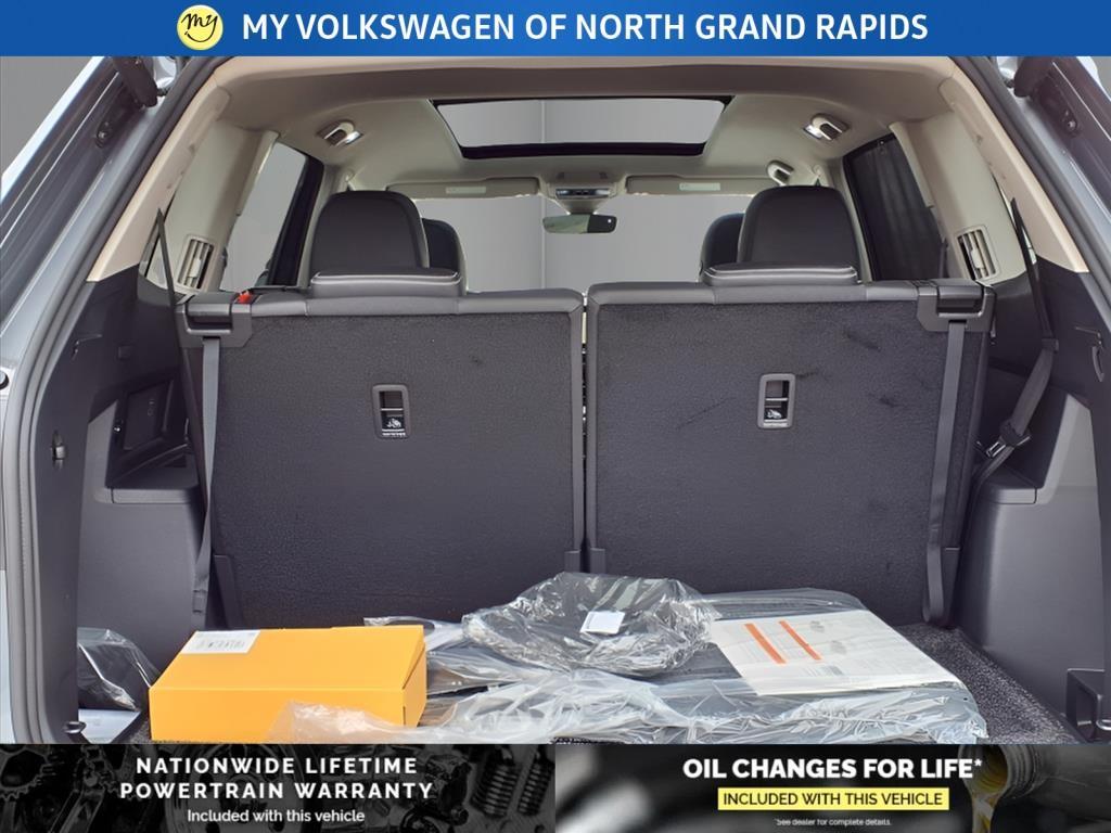 new 2025 Volkswagen Atlas car, priced at $50,983