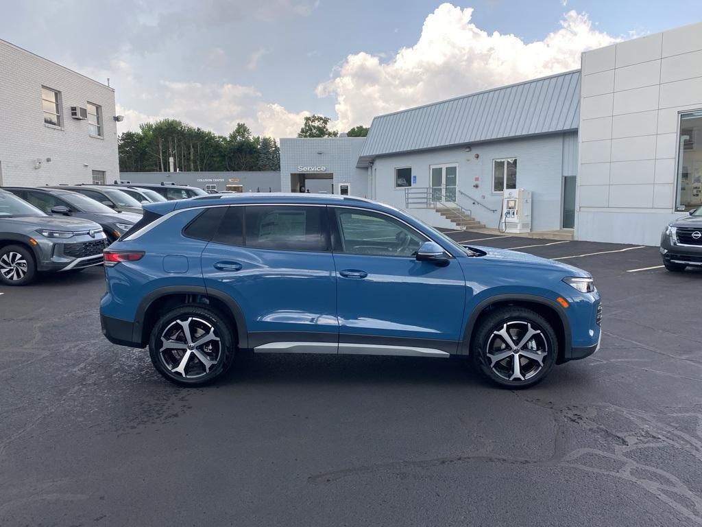new 2025 Volkswagen Tiguan car