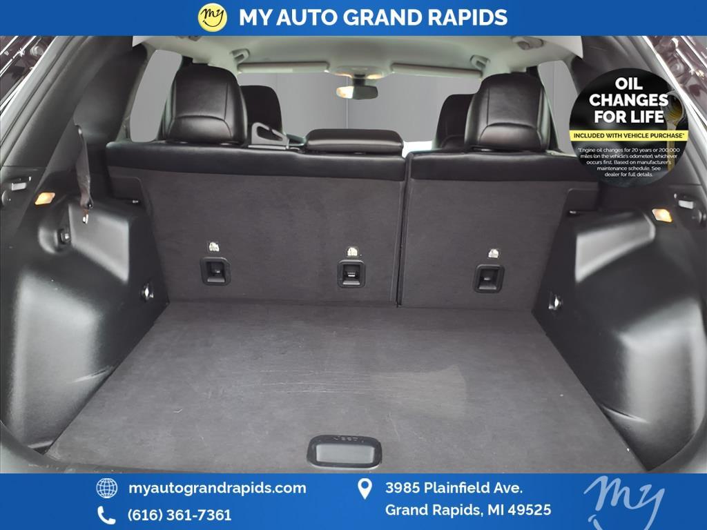used 2022 Jeep Cherokee car, priced at $25,682