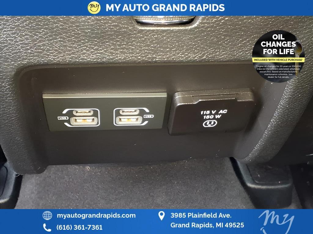 used 2022 Jeep Cherokee car, priced at $25,682