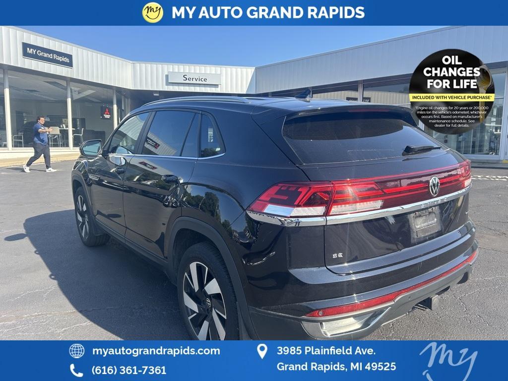 used 2024 Volkswagen Atlas Cross Sport car, priced at $30,819