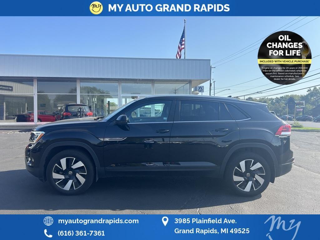 used 2024 Volkswagen Atlas Cross Sport car, priced at $30,819