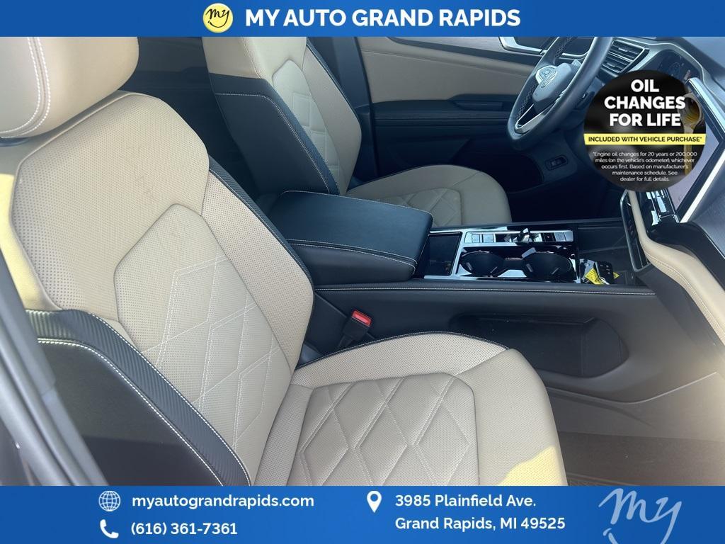 used 2024 Volkswagen Atlas Cross Sport car, priced at $30,819
