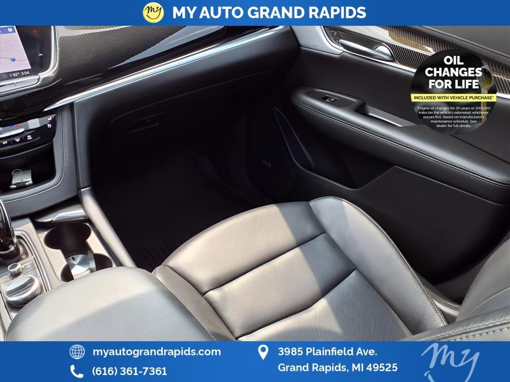 used 2020 Cadillac XT6 car, priced at $29,216