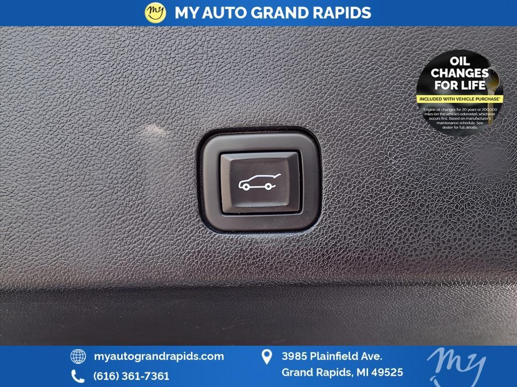 used 2020 Cadillac XT6 car, priced at $29,216