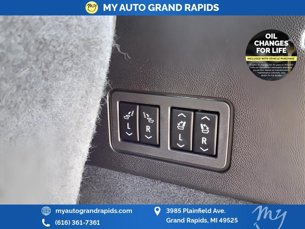 used 2020 Cadillac XT6 car, priced at $29,216
