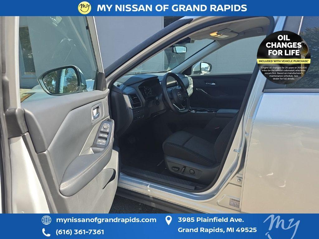 used 2024 Nissan Rogue car, priced at $22,769