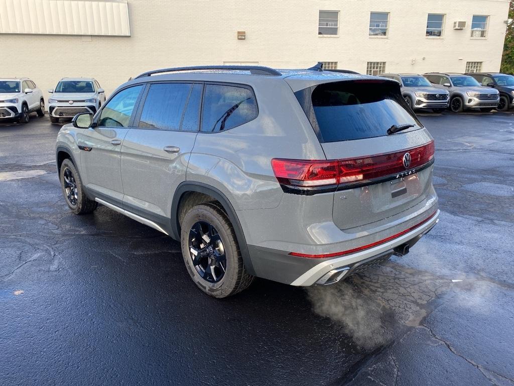 new 2026 Volkswagen Atlas car, priced at $50,573