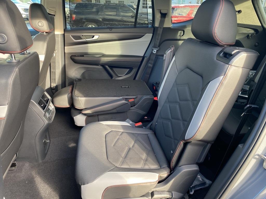 new 2026 Volkswagen Atlas car, priced at $50,573