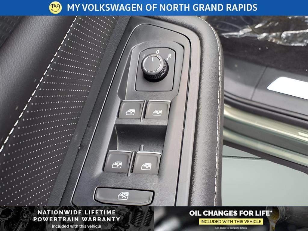 new 2026 Volkswagen Atlas Cross Sport car, priced at $52,420