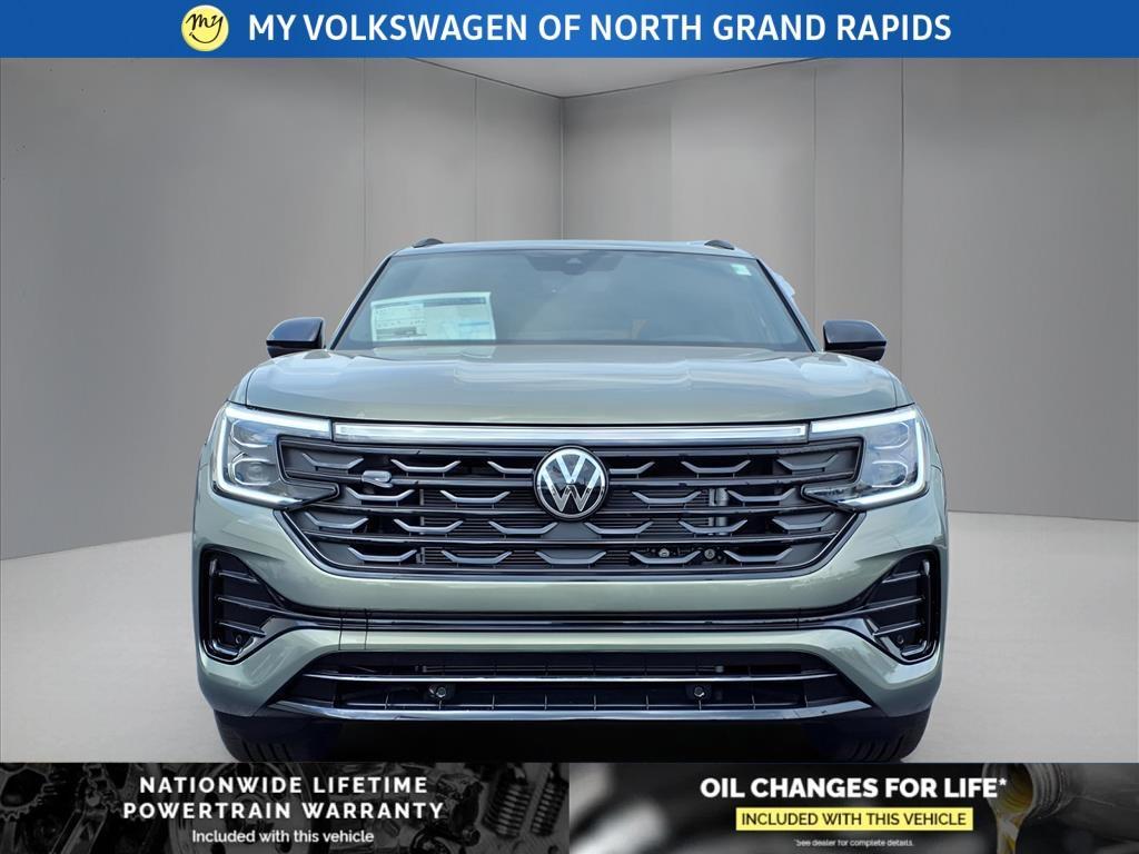new 2026 Volkswagen Atlas Cross Sport car, priced at $52,920