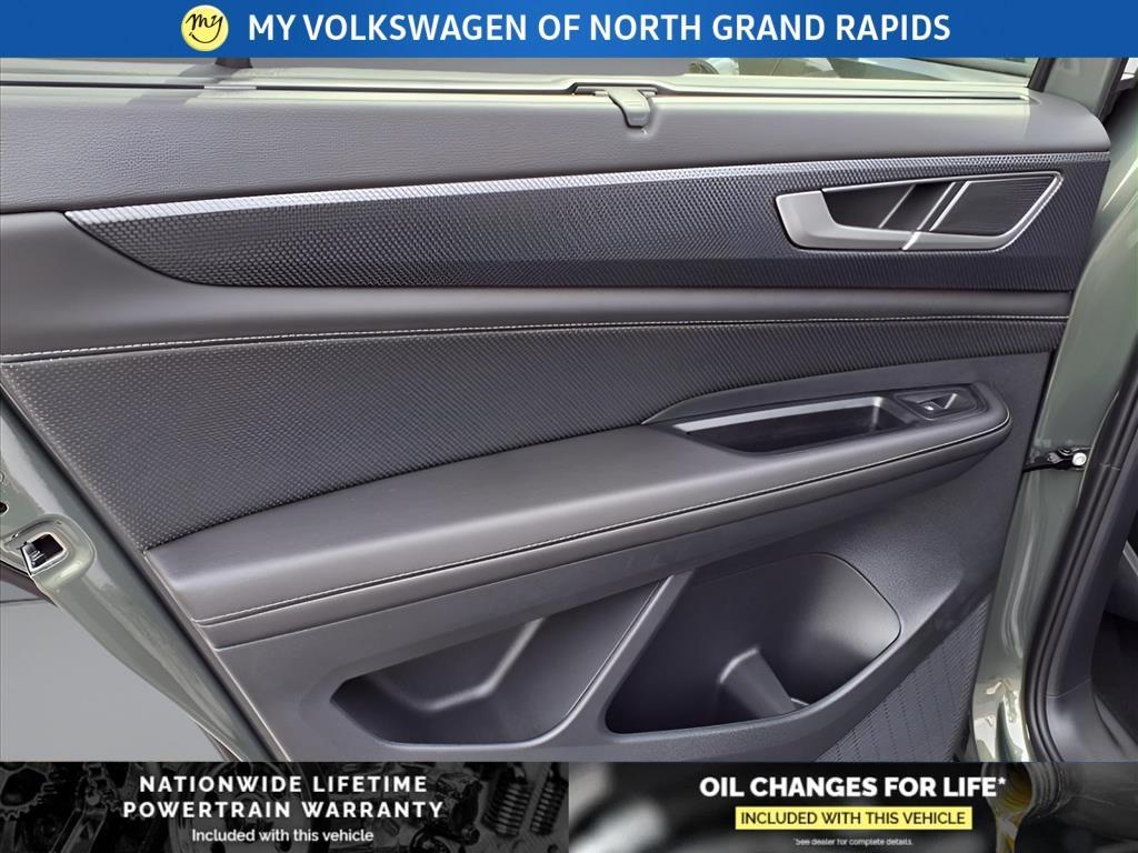 new 2026 Volkswagen Atlas Cross Sport car, priced at $52,920