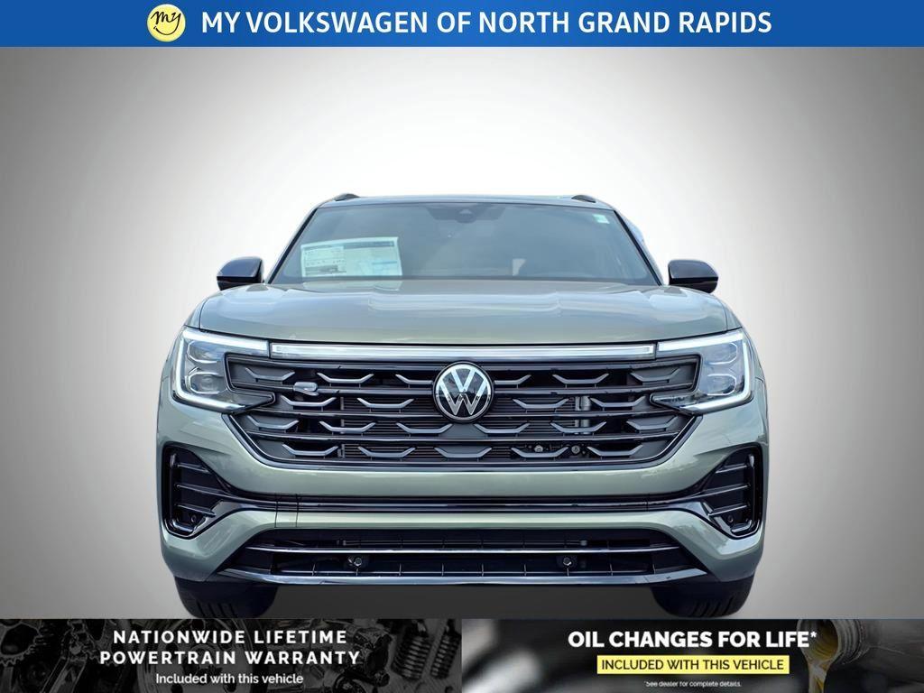 new 2026 Volkswagen Atlas Cross Sport car, priced at $52,420
