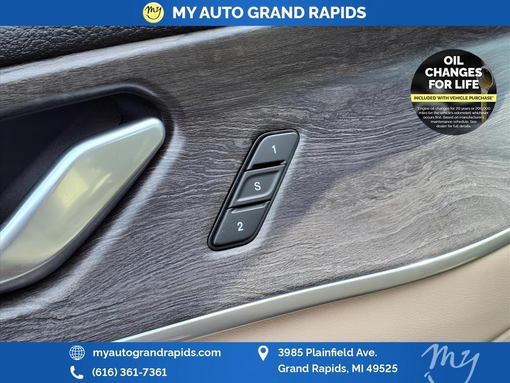 used 2022 Jeep Grand Cherokee car, priced at $28,710