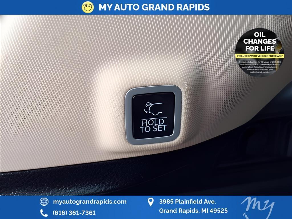 used 2022 Jeep Grand Cherokee car, priced at $29,481