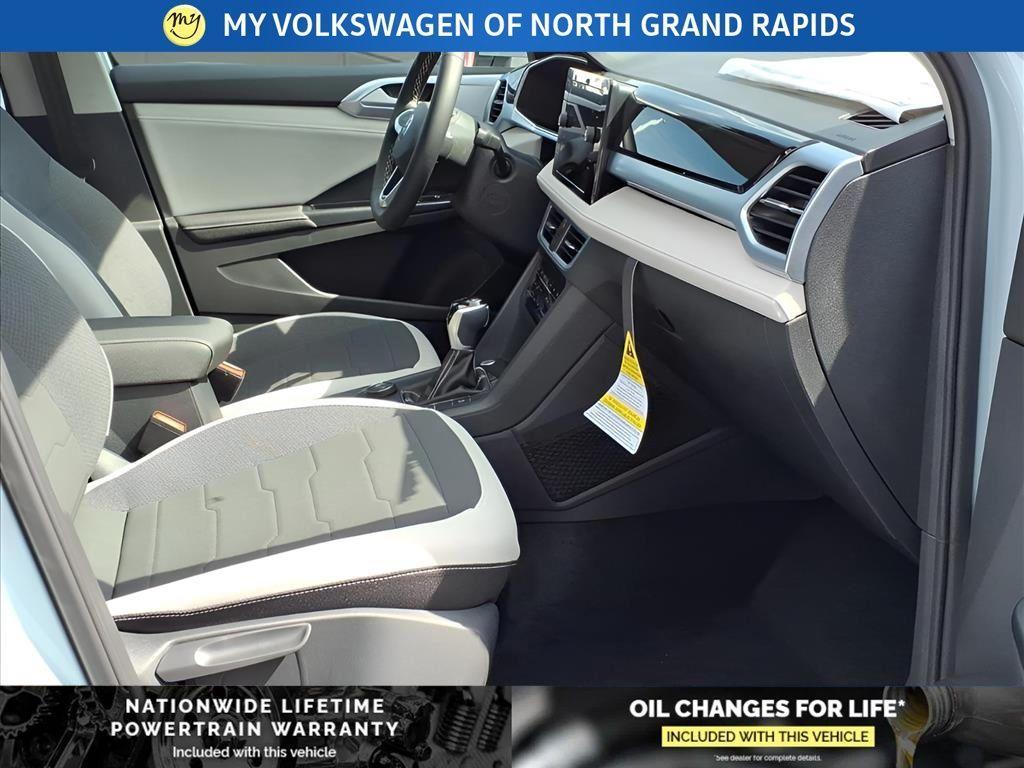 new 2025 Volkswagen Taos car