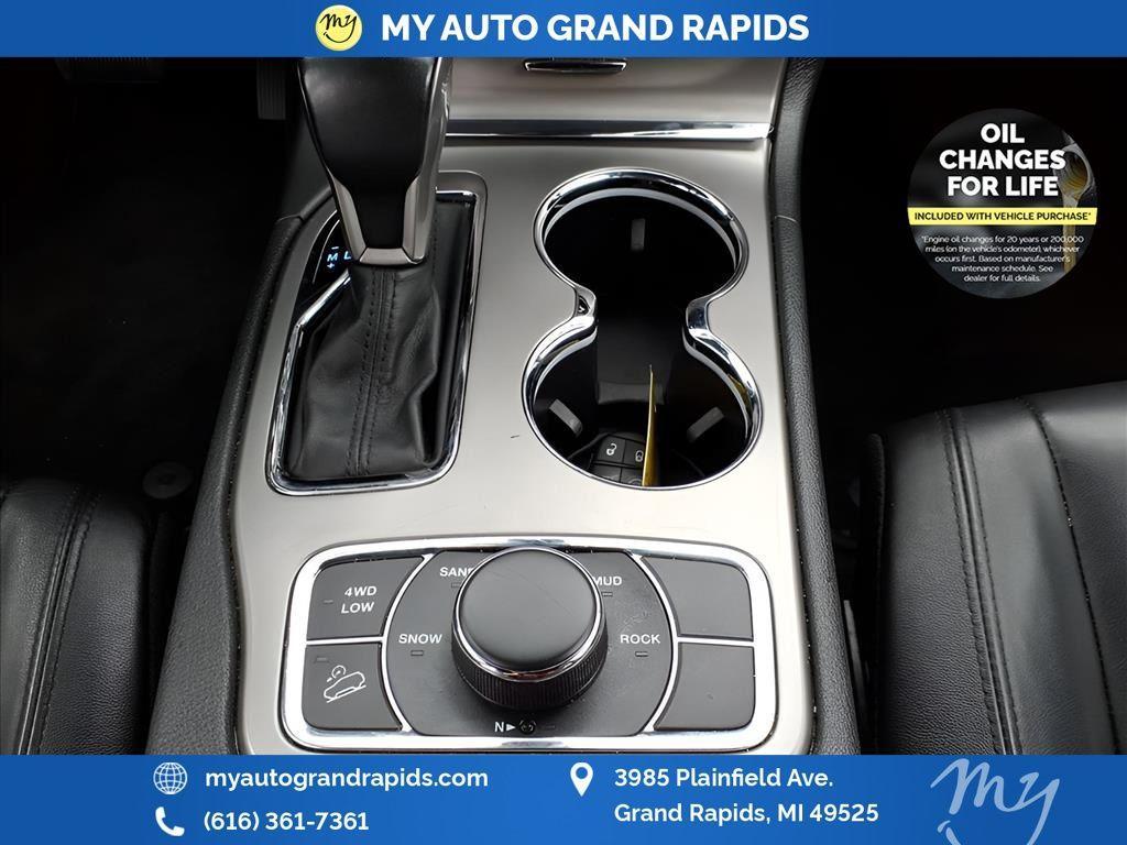 used 2021 Jeep Grand Cherokee car, priced at $22,784