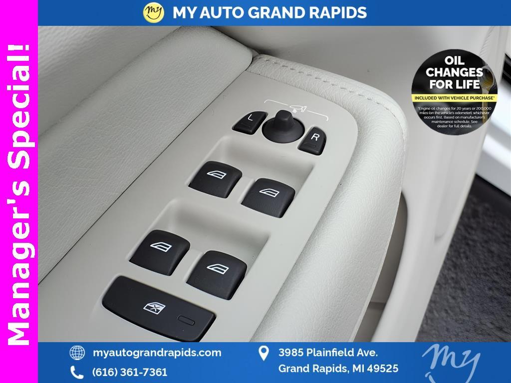 used 2022 Volvo XC60 car, priced at $22,988