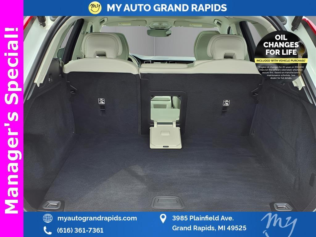 used 2022 Volvo XC60 car, priced at $22,988