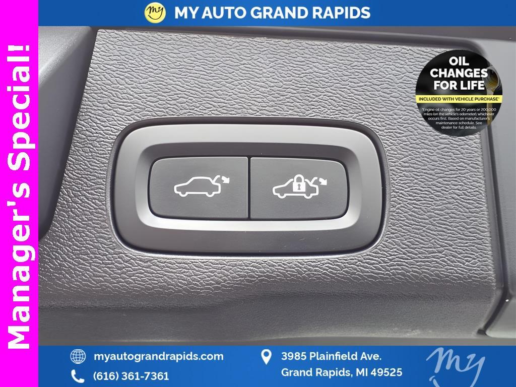 used 2022 Volvo XC60 car, priced at $22,988