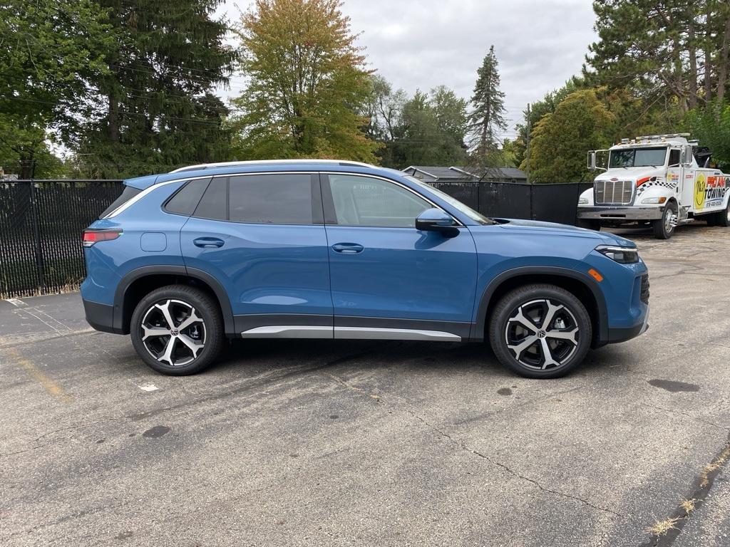 new 2025 Volkswagen Tiguan car, priced at $36,826