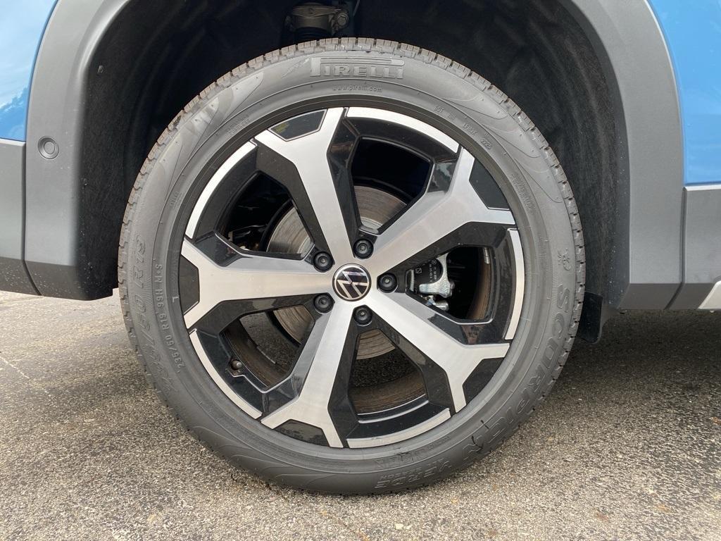 new 2025 Volkswagen Tiguan car, priced at $36,826