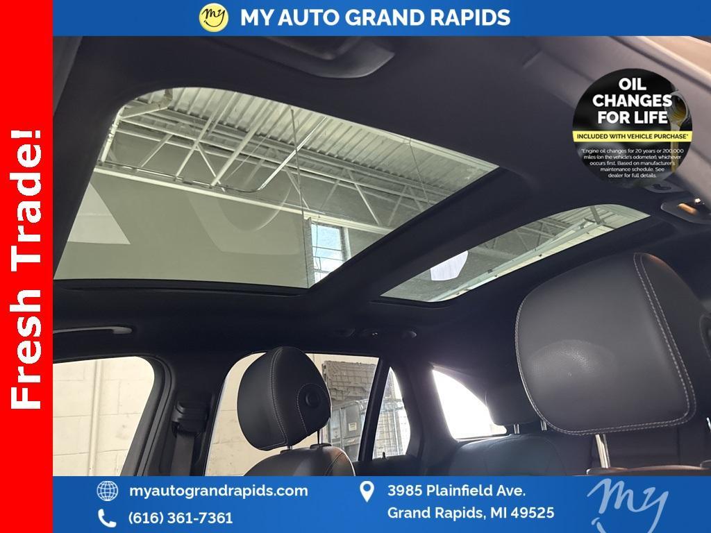 used 2019 Mercedes-Benz GLC 300 car, priced at $22,967