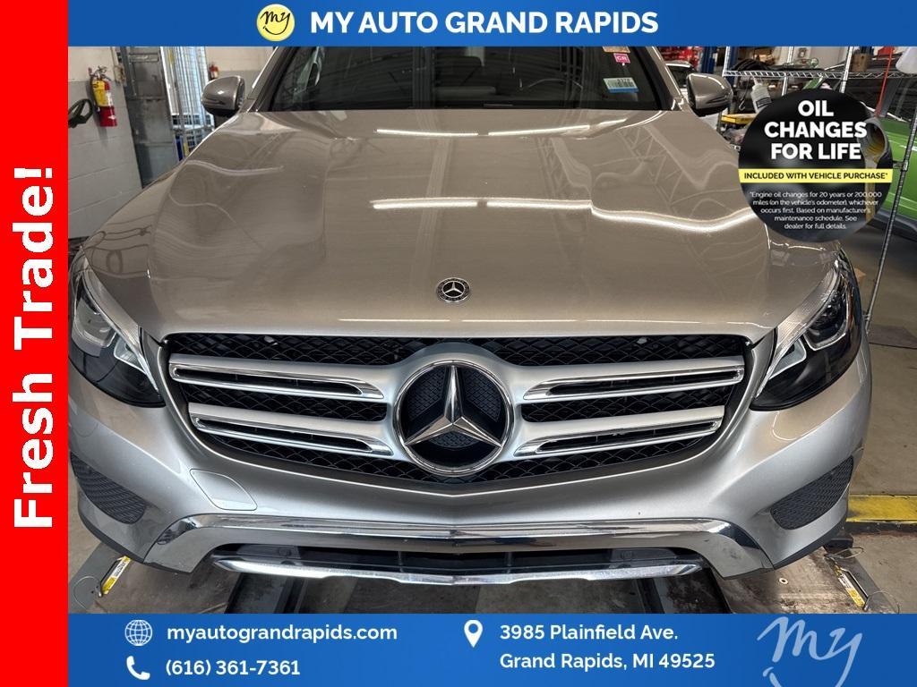 used 2019 Mercedes-Benz GLC 300 car, priced at $22,967