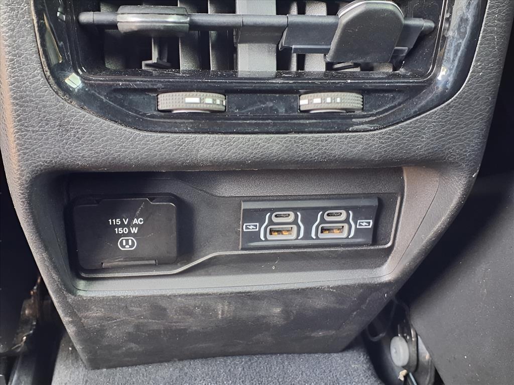 used 2022 Jeep Grand Cherokee car, priced at $31,819