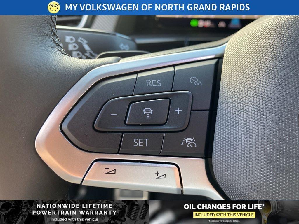 new 2026 Volkswagen Atlas Cross Sport car, priced at $52,421