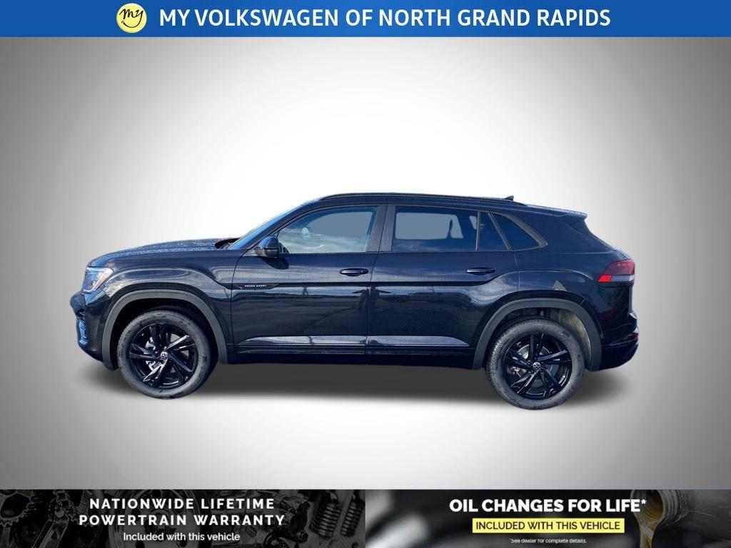 new 2026 Volkswagen Atlas Cross Sport car, priced at $52,421