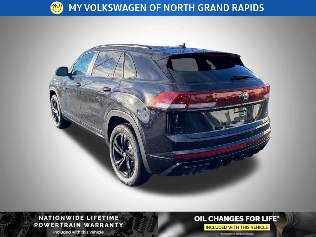 new 2026 Volkswagen Atlas Cross Sport car, priced at $52,421