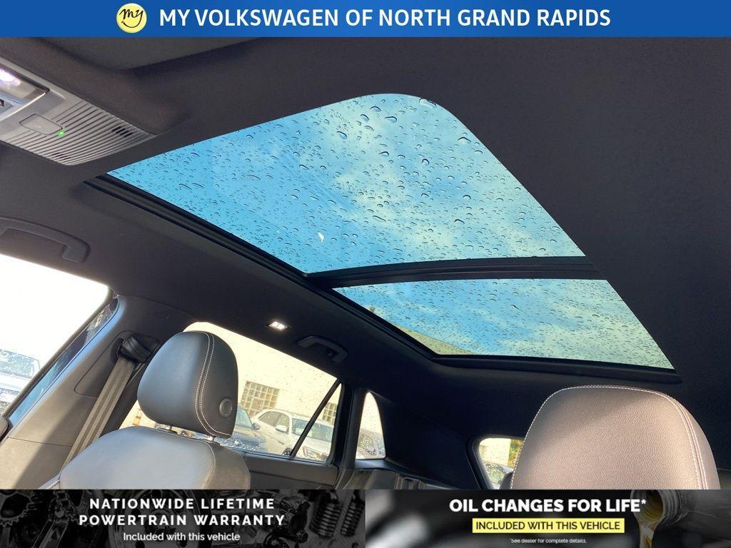 new 2026 Volkswagen Atlas Cross Sport car, priced at $52,421