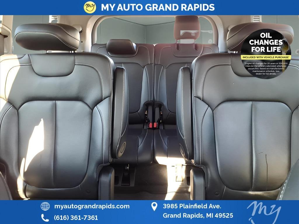used 2022 Jeep Grand Cherokee L car, priced at $30,983