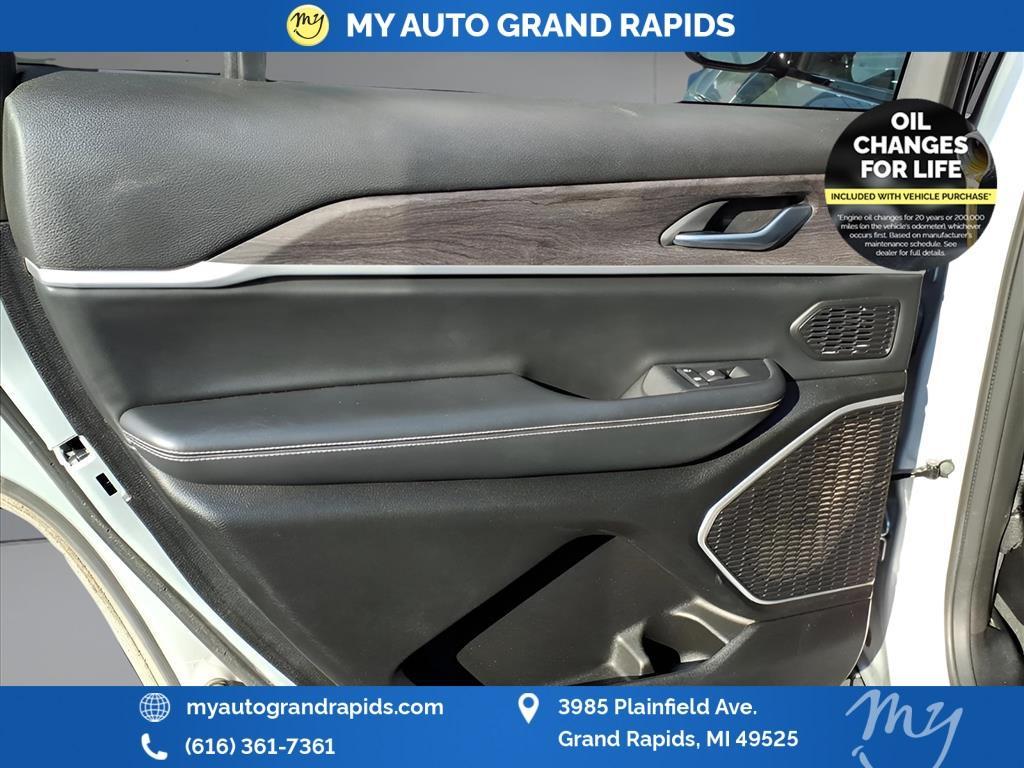 used 2022 Jeep Grand Cherokee L car, priced at $30,983