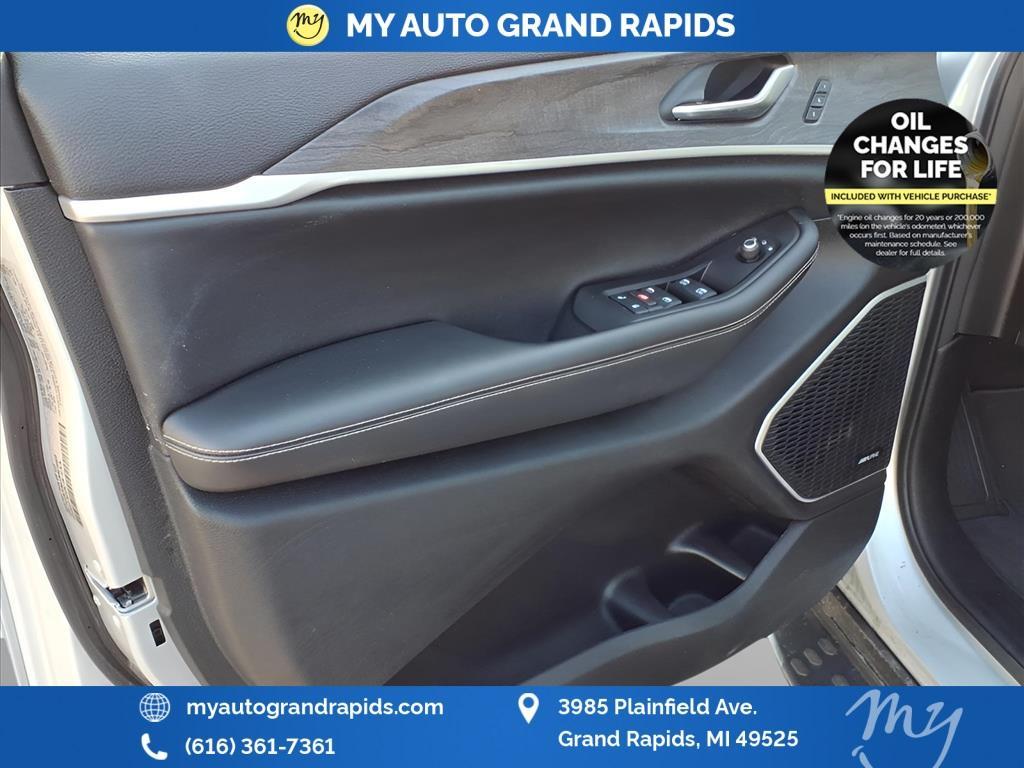used 2022 Jeep Grand Cherokee L car, priced at $30,983