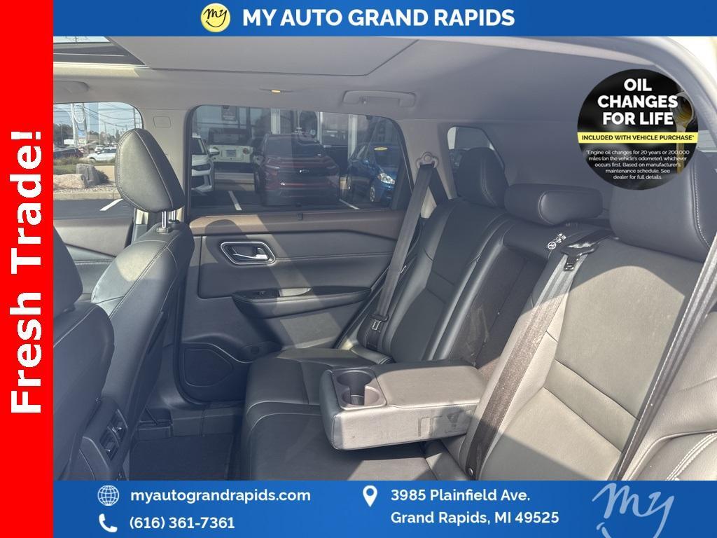 used 2021 Nissan Rogue car, priced at $24,983