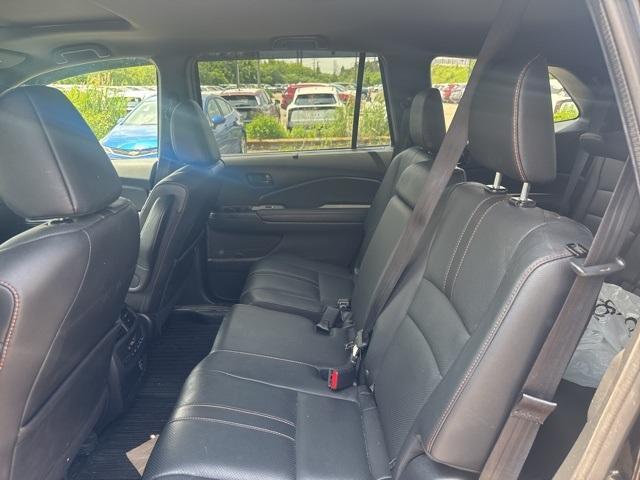 used 2022 Honda Pilot car, priced at $29,577