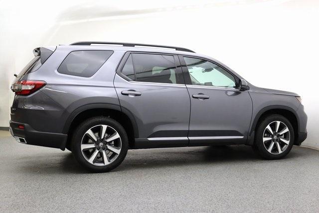 new 2025 Honda Pilot car, priced at $54,530