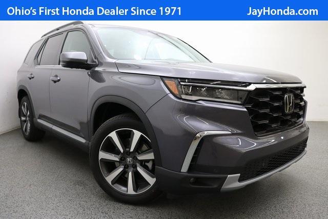 new 2025 Honda Pilot car, priced at $54,530