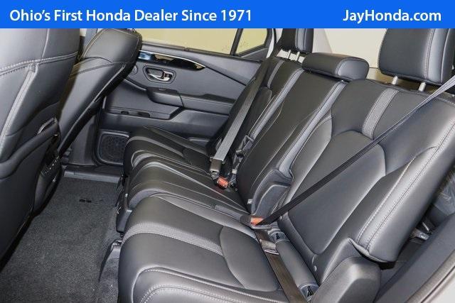 new 2025 Honda Pilot car, priced at $51,150