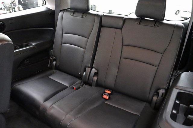 used 2021 Honda Pilot car, priced at $29,696