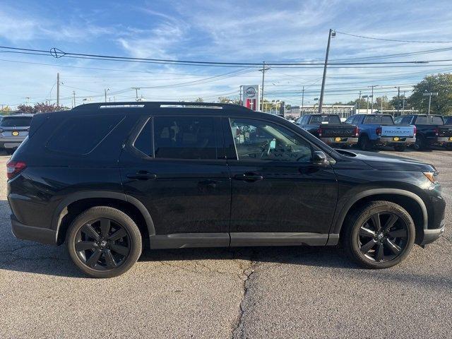 used 2025 Honda Pilot car, priced at $47,987