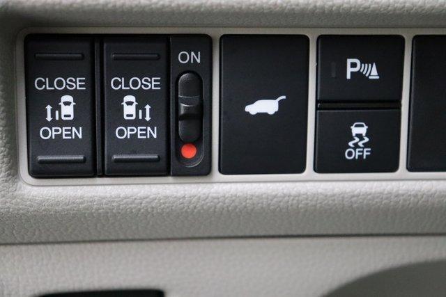 used 2025 Honda Odyssey car, priced at $43,932