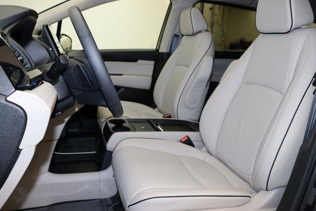 used 2025 Honda Odyssey car, priced at $43,932