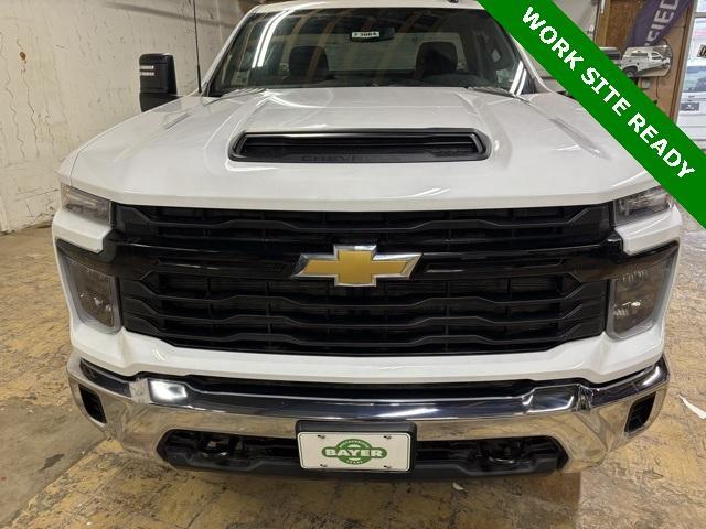 new 2024 Chevrolet Silverado 3500 car