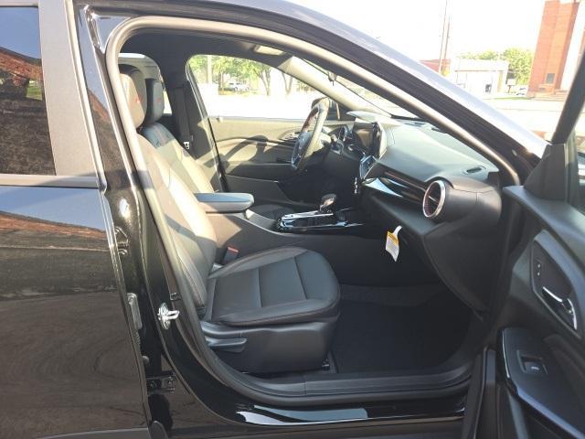 new 2025 Chevrolet Trax car, priced at $25,895