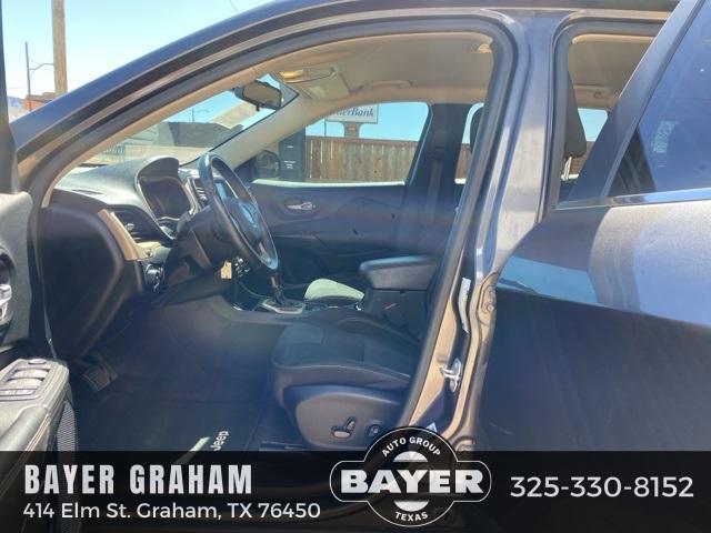 used 2016 Jeep Cherokee car, priced at $8,494